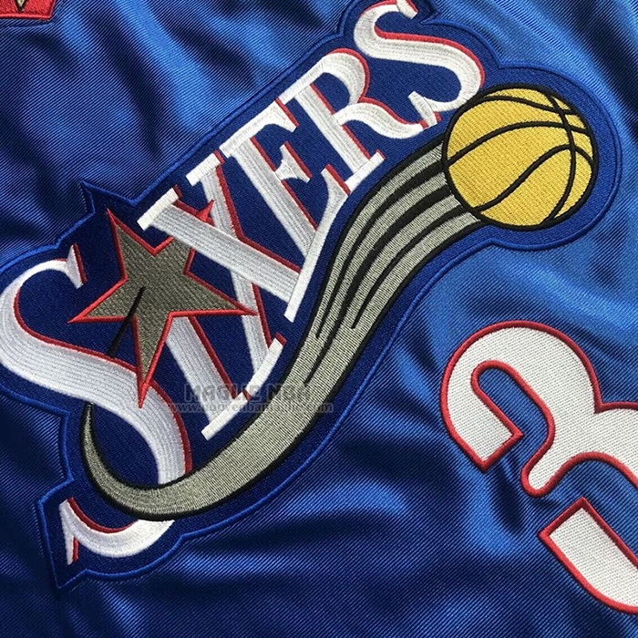 Maglia
 Allen Iverson NO 3 Philadelphia 76ers Mitchell & Ness 2001-02 Blu
